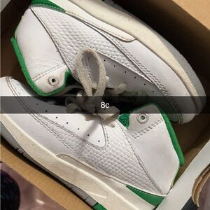 Gently used can send video if needed .No crease Most sipped off.New shoe strings